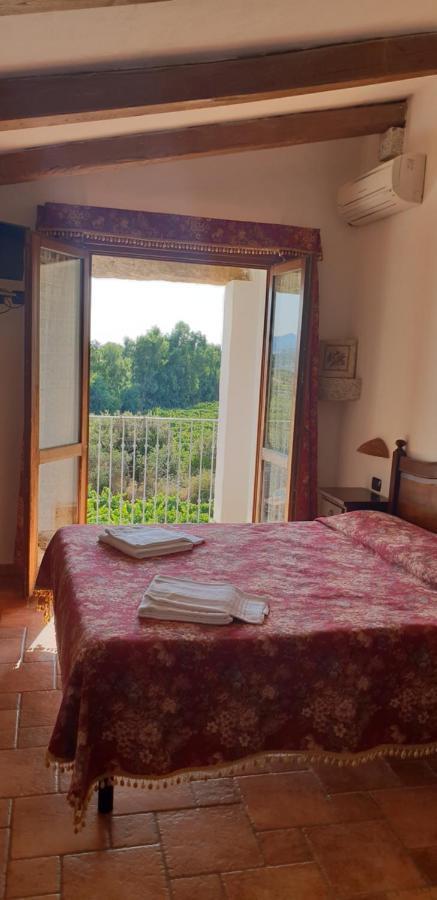 Agriturismo Vermentino Monti Buitenkant foto